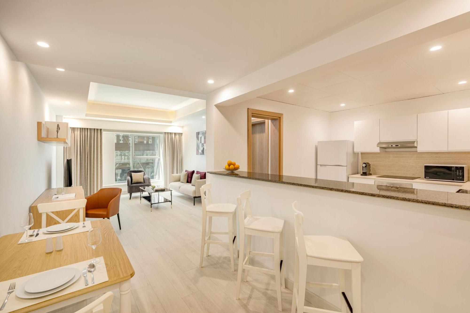 Marriott Executive Apartments City Center Doha Exterior photo