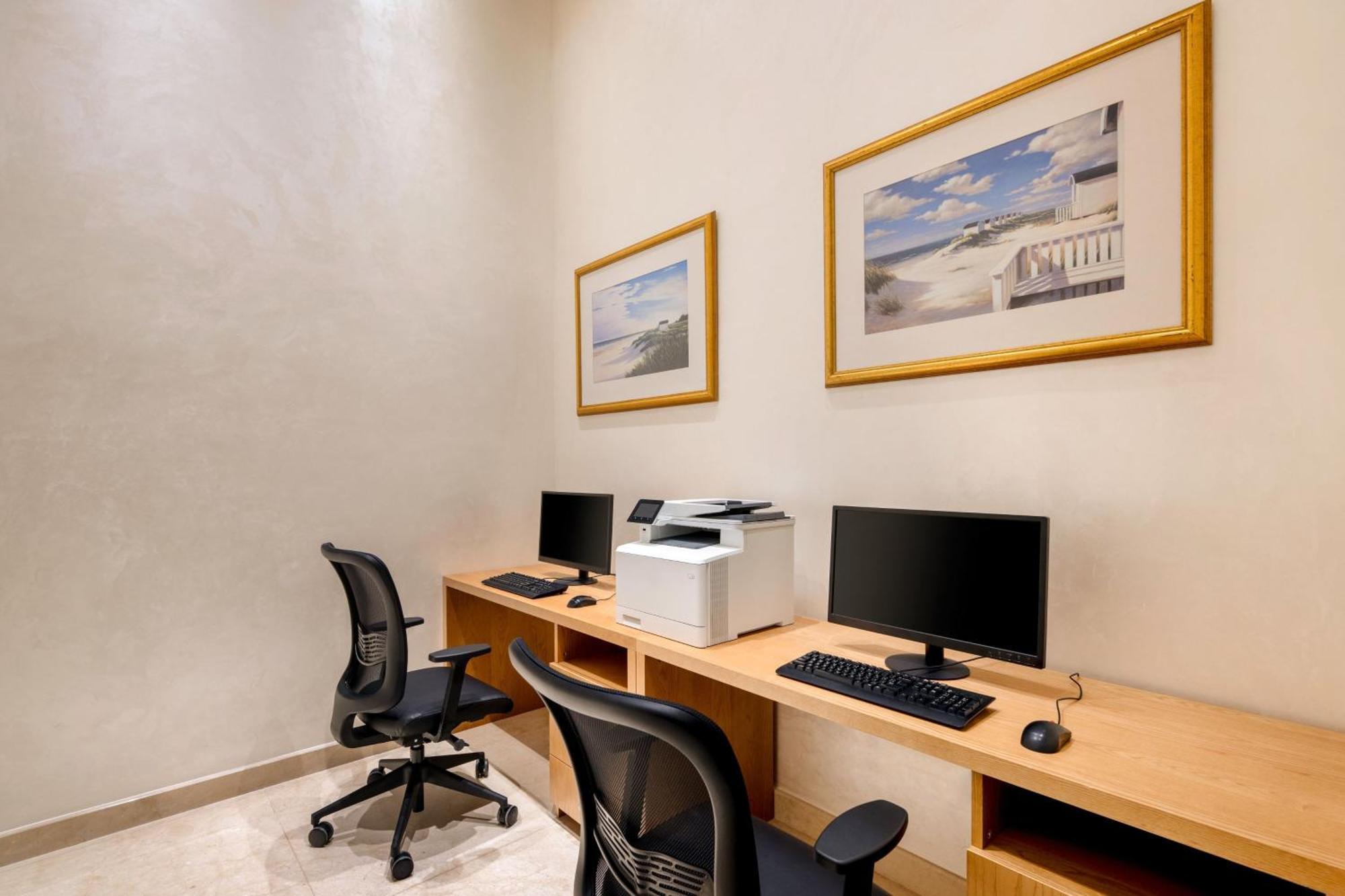 Marriott Executive Apartments City Center Doha Exterior photo