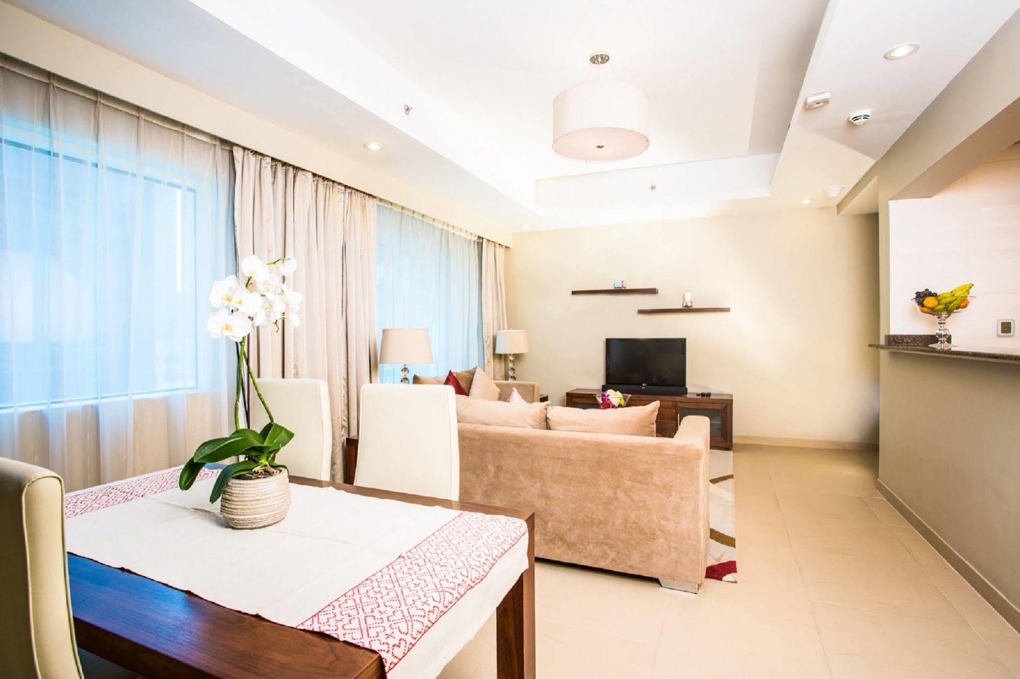 Marriott Executive Apartments City Center Doha Exterior photo